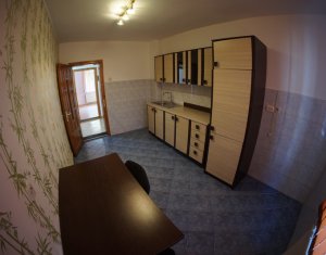 Appartement 3 chambres à louer dans Cluj-napoca, zone Gheorgheni