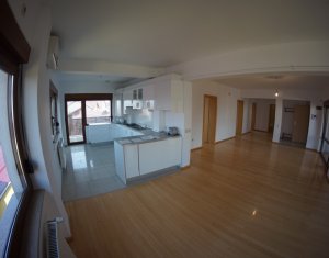 , 135m2 dans Cluj-napoca, zone Europa
