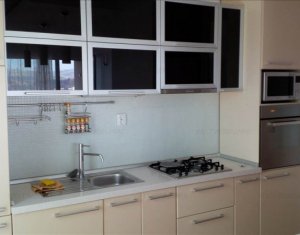 Appartement 4 chambres à louer dans Cluj-napoca, zone Zorilor