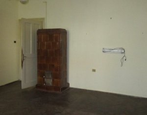 Maison 3 chambres à louer dans Cluj-napoca, zone Andrei Muresanu