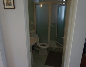 Maison 4 chambres à louer dans Cluj-napoca, zone Zorilor