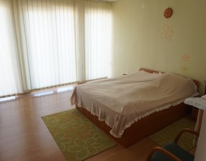 Maison 4 chambres à louer dans Cluj-napoca, zone Zorilor