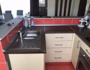Appartement 3 chambres à louer dans Cluj-napoca, zone Manastur