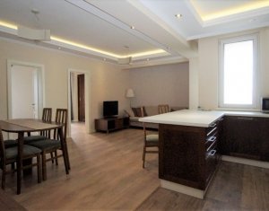 Appartement 3 chambres à louer dans Cluj-napoca, zone Centru