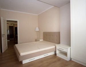 Appartement 3 chambres à louer dans Cluj-napoca, zone Centru