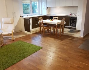 Appartement 4 chambres à louer dans Cluj-napoca, zone Centru