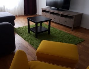 Appartement 4 chambres à louer dans Cluj-napoca, zone Centru