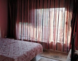 Appartement 3 chambres à louer dans Cluj-napoca, zone Plopilor