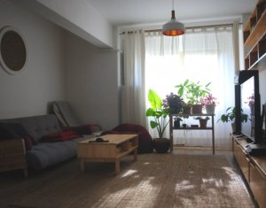 Appartement 3 chambres à louer dans Cluj-napoca, zone Marasti