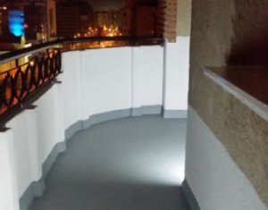 Appartement 3 chambres à louer dans Cluj-napoca, zone Marasti
