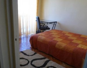 Appartement 3 chambres à louer dans Cluj-napoca, zone Centru