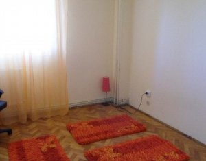 Appartement 3 chambres à louer dans Cluj-napoca, zone Centru