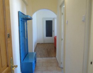 Appartement 3 chambres à louer dans Cluj-napoca, zone Centru