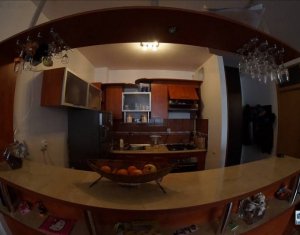 Appartement 3 chambres à louer dans Cluj-napoca, zone Marasti