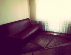 Appartement 3 chambres à louer dans Cluj-napoca, zone Manastur