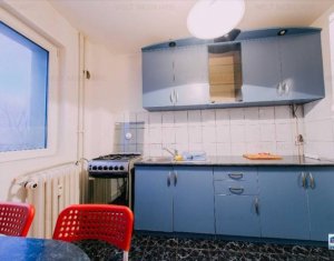 Appartement 4 chambres à louer dans Cluj-napoca, zone Manastur