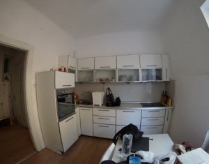 Appartement 4 chambres à louer dans Cluj-napoca, zone Centru