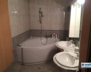 Appartement 3 chambres à louer dans Cluj-napoca, zone Centru
