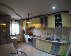 Appartement 4 chambres à louer dans Cluj-napoca, zone Zorilor