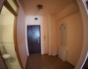 Appartement 3 chambres à louer dans Cluj-napoca, zone Marasti