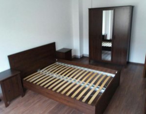 Appartement 3 chambres à louer dans Cluj-napoca, zone Centru