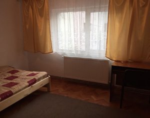Appartement 4 chambres à louer dans Cluj-napoca, zone Manastur