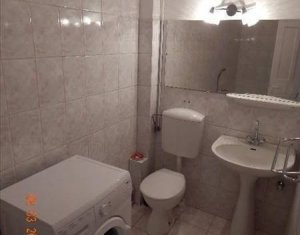 Appartement 3 chambres à louer dans Cluj-napoca, zone Centru