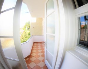 Appartement 5 chambres à louer dans Cluj-napoca, zone Centru