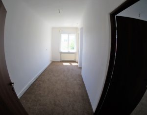 Appartement 5 chambres à louer dans Cluj-napoca, zone Centru
