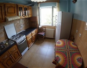 Appartement 3 chambres à louer dans Cluj-napoca, zone Marasti