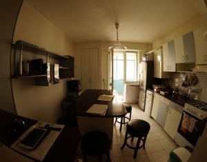 Appartement 4 chambres à louer dans Cluj-napoca, zone Manastur