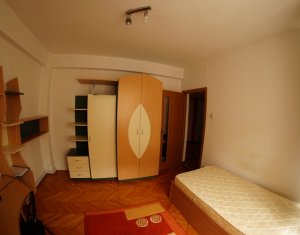 Appartement 4 chambres à louer dans Cluj-napoca, zone Manastur