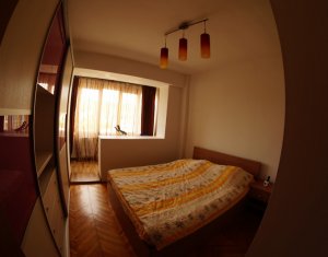 Appartement 4 chambres à louer dans Cluj-napoca, zone Manastur
