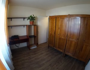Appartement 3 chambres à louer dans Cluj-napoca, zone Manastur