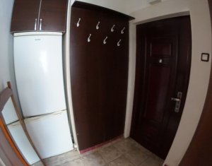 Appartement 3 chambres à louer dans Cluj-napoca, zone Manastur