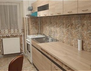 Appartement 3 chambres à louer dans Cluj-napoca, zone Marasti
