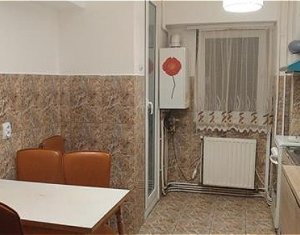 Appartement 3 chambres à louer dans Cluj-napoca, zone Marasti