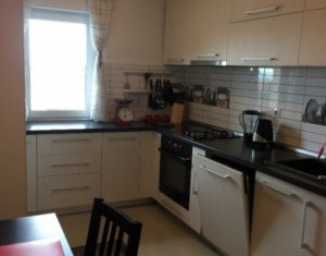 Appartement 4 chambres à louer dans Cluj-napoca, zone Zorilor