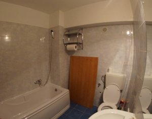 Appartement 3 chambres à louer dans Cluj-napoca, zone Centru