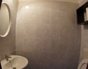 Appartement 3 chambres à louer dans Cluj-napoca, zone Centru