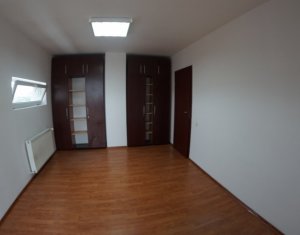 Appartement 3 chambres à louer dans Cluj-napoca, zone Centru