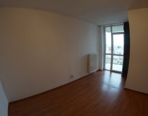 Appartement 3 chambres à louer dans Cluj-napoca, zone Centru