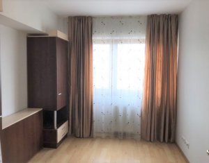 Appartement 3 chambres à louer dans Cluj-napoca, zone Marasti
