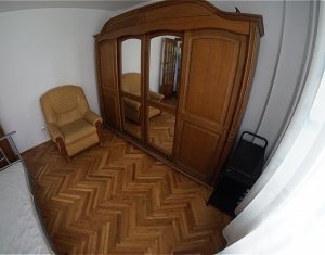 Appartement 3 chambres à louer dans Cluj-napoca, zone Manastur