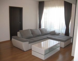 Appartement 3 chambres à louer dans Cluj-napoca, zone Centru
