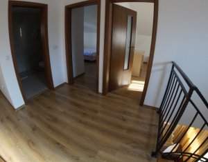 Appartement 4 chambres à louer dans Cluj-napoca, zone Centru