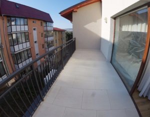 Appartement 4 chambres à louer dans Cluj-napoca, zone Centru