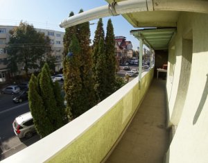 Appartement 3 chambres à louer dans Cluj-napoca, zone Marasti
