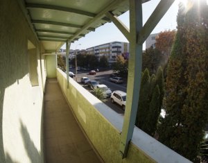 Appartement 3 chambres à louer dans Cluj-napoca, zone Marasti