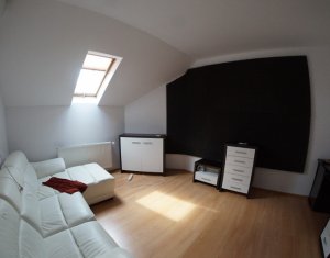 Maison 4 chambres à louer dans Cluj-napoca, zone Centru